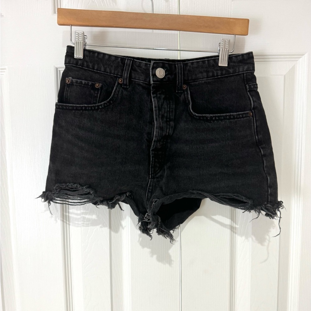 Zara Black Shorts 36 / Size 4 Black Distressed Denim button fly
